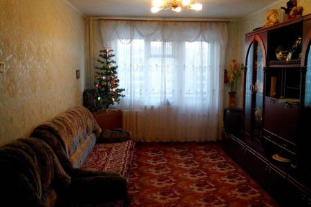 сдам 3-к кв в цетре