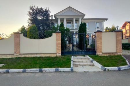 Сдается посуточно роскошный дом с джакузи и сауной в итальянском стиле