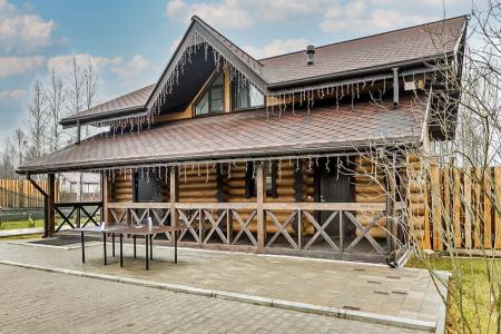 Коттедж с баней и бассейном в Ковалёво