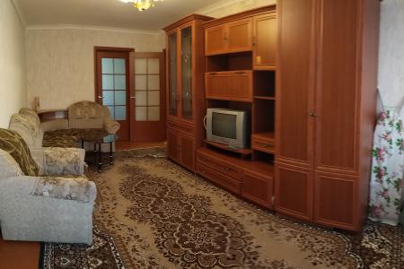 Двухкомнатная благоустроенная, теплая квартира в центре города