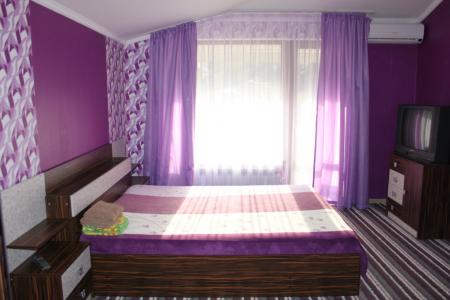 Квартира с двором!