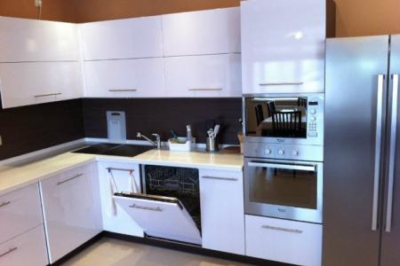 Двухкомнатная квартира на  Б-р Строителей, 27