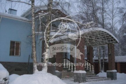 Элитный коттедж по Егорьевскому шоссе до 20 человек.
