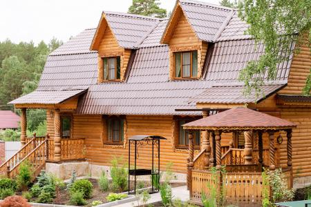 Новый семейный гостевой комплекс у озера Увильды.