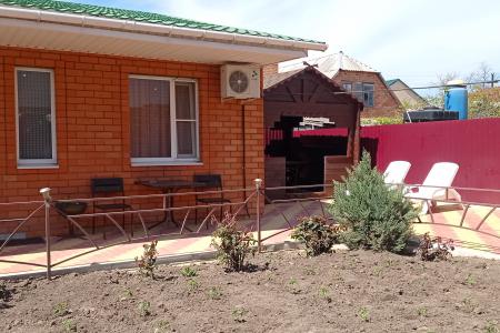 Сдаю 1-2 комнатный дом со всеми удобствами посуточно