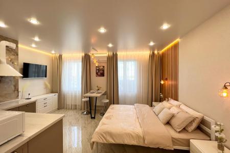 Студия на Солнечном бульваре