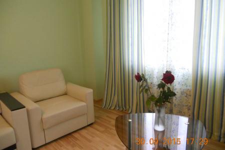 Благоустроенная квартира на Средне-Московской