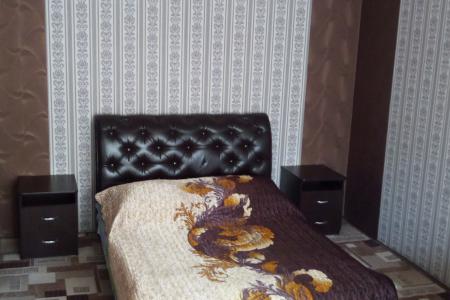 Возле всех вокзалов