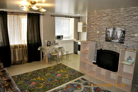 Уютная студия на Республики Звоните!!!