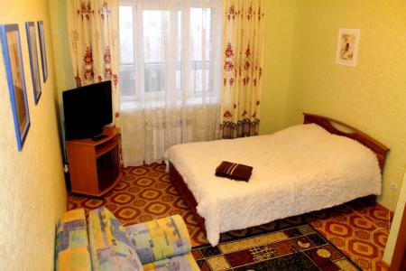 1-комнатная квартира в центре, Орджоникидзе, 60