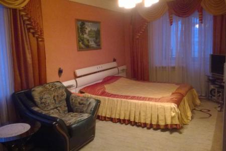 Высококомфортабельная квартира в новостройке, центр города. Охраняемая стоянка внутри двора.