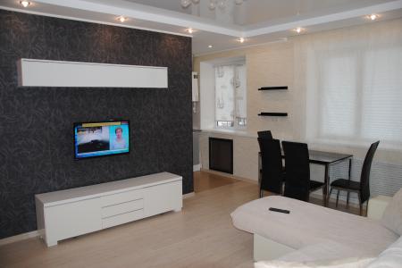 Двухкомнатная квартира возле военной части