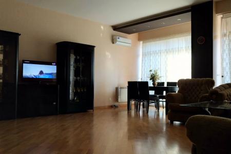 Элитная квартира в центре Баку