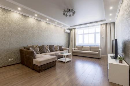 Светлая трехкомнатная в АЖК Паруса