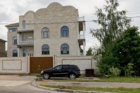 Большой коттедж 1500 м2 в 7 км. от МКАД под ваши мероприятия в том числе и шумные