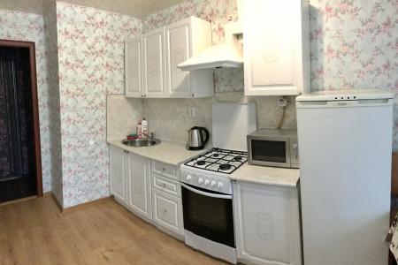 Просторная 4-х комнатная квартира на проспекте Победы