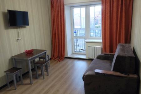 Уютная, солнечная квартирка с современным ремонтом.