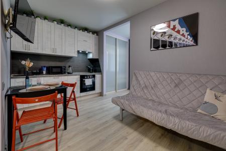 10 мин пешком до метро Новомосковская