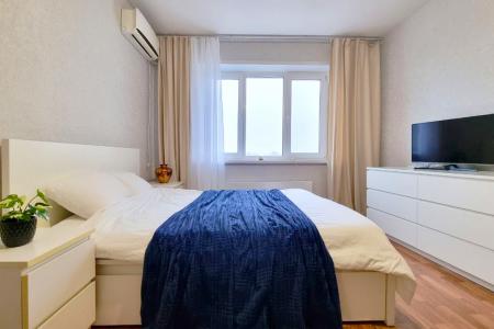 1-комнатная Академика Жук 12