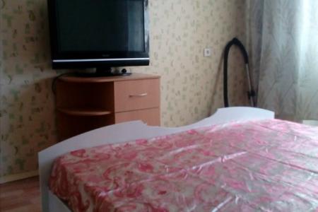 Квартира на сутки в 5-м микрорайоне