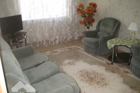 Сдается двухкомнатная квартира в центре Оренбурга
