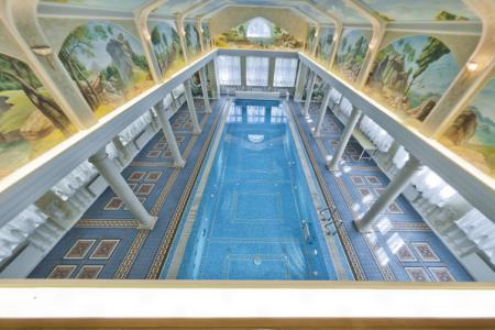 Элитный коттедж в 2км от Мкад в Ромашково от собственника. Большой бассейн, банкетный зал, 12спален