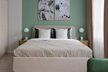 Волшебная студия у пруда с парком