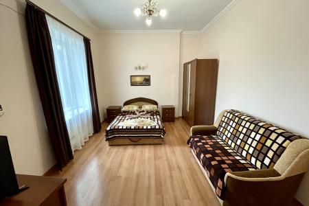 Коттедж в центре Ялты!