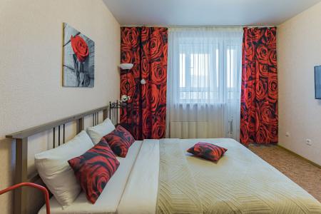 РОМАНТИЧНАЯ СТУДИЯ В СПАЛЬНОМ РАЙОНЕ