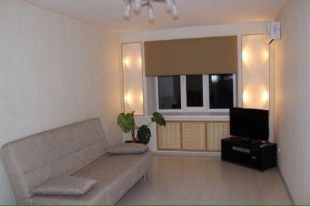 Сдается современная уютная, чистая и ухоженная квартира для отдыхающих и командировочных людей.