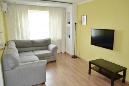 Трехкомнатная в центре