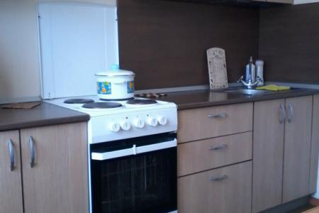 Сдаем по суткам и часам Трехкомнатная квартира в парковой зоне (Автозавод)