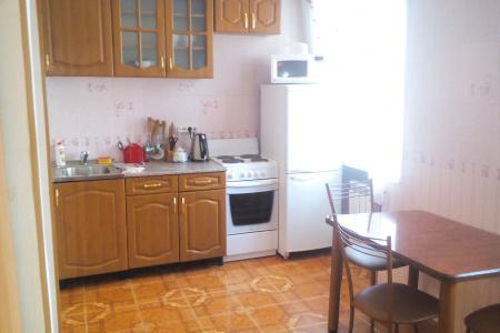 Рядом с медицинским центром "Авицена"