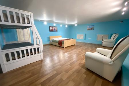 Двухуровневая 4-комнатная квартира