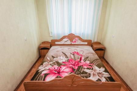 ДВУХКОМНАТНАЯ КВАРТИРА возле остановки Дружбы