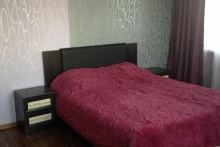 Двухкомнатная квартира возле ЖД и Авто-вокзалов